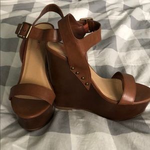 Just Fab Brown Leather Wedges